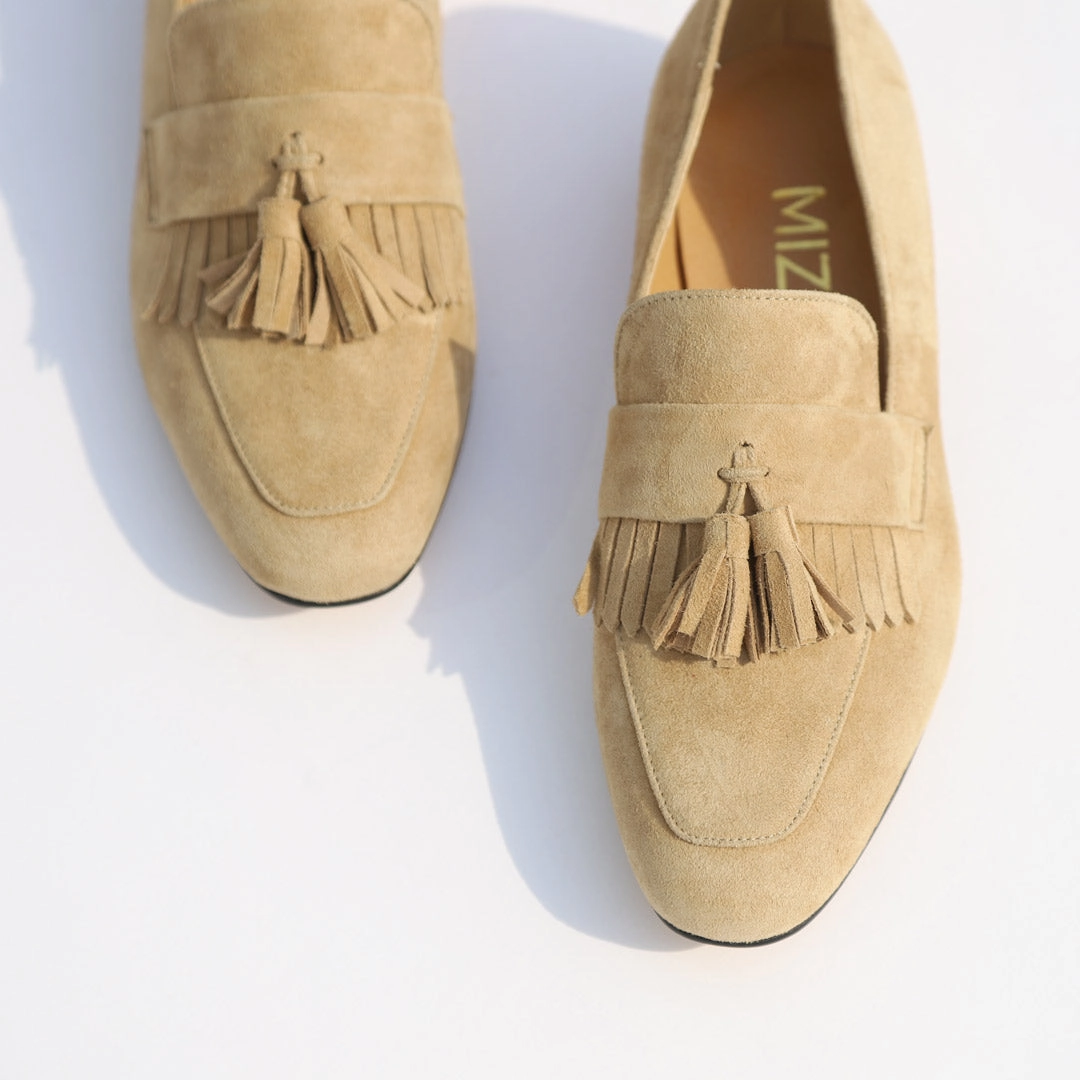 *UK size 1 - GRACIE  - beige suede, 1.5cm heels