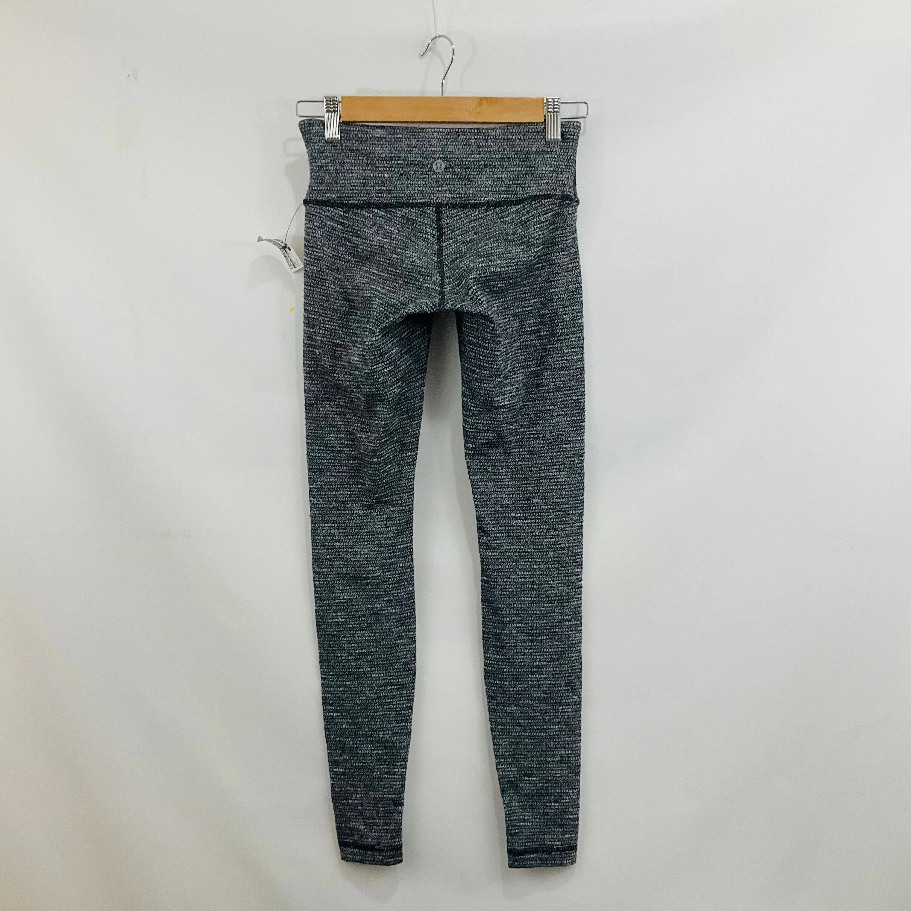 Athletic Leggings By Lululemon In Grey, Size: 6
