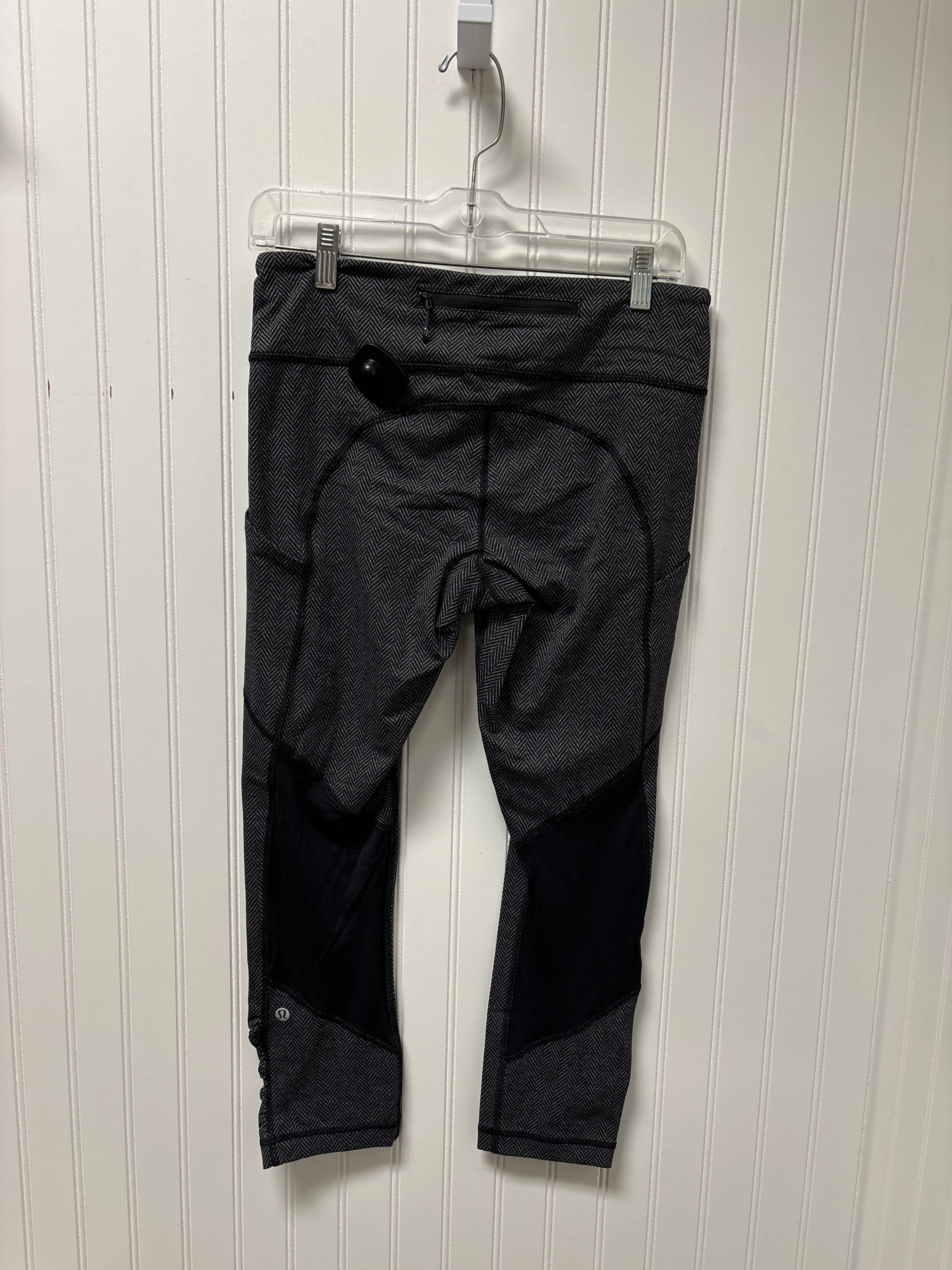 Athletic Leggings By Lululemon In Grey, Size: M
