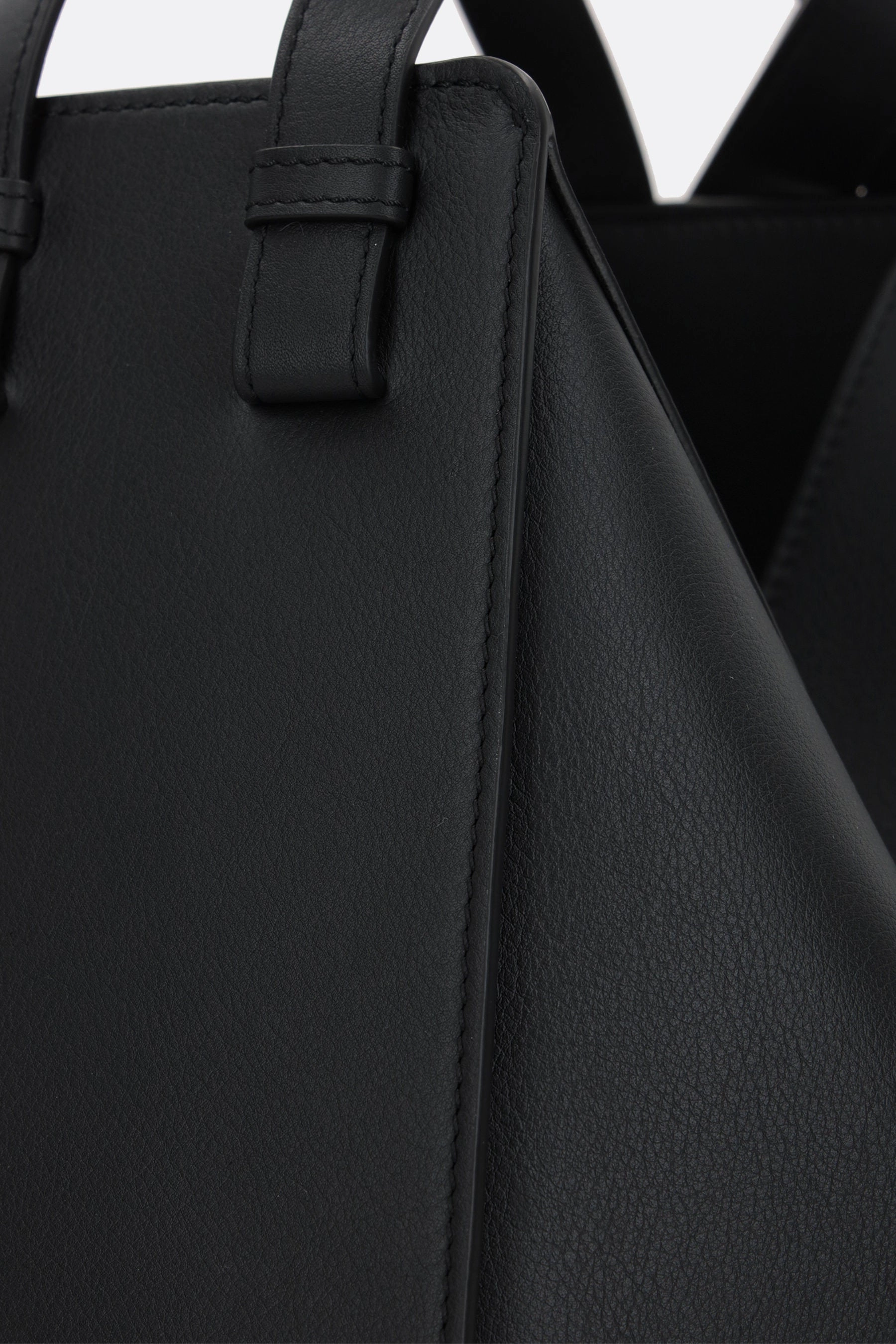 Hammock small handbag in Classic leather