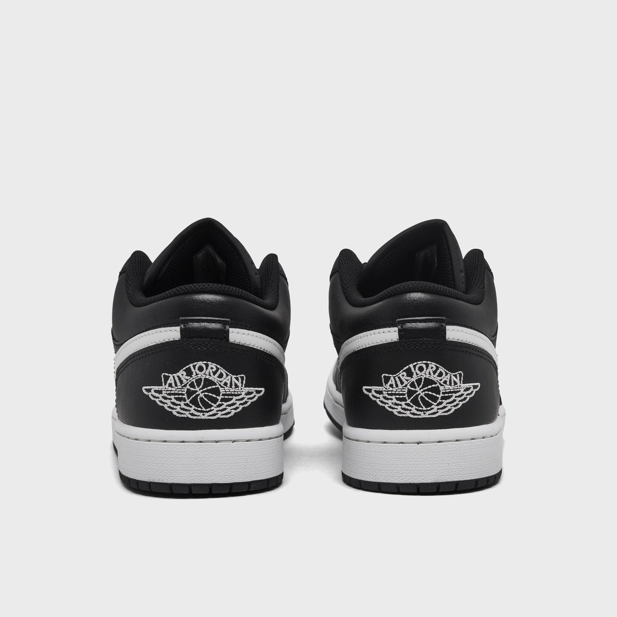 Jordan 1 Low Black / Summit White