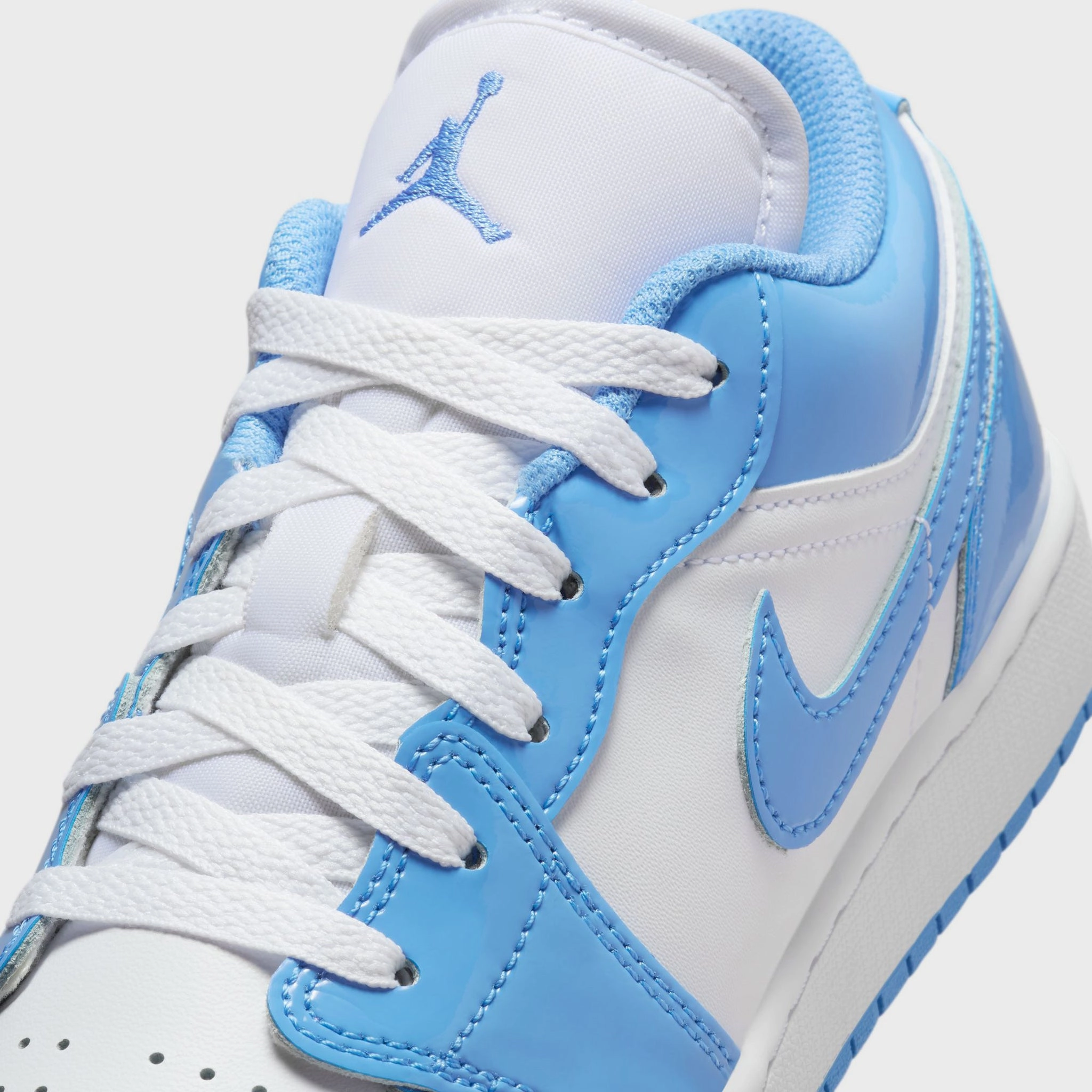 Jordan 1 Low SE GS White / Legend Blue