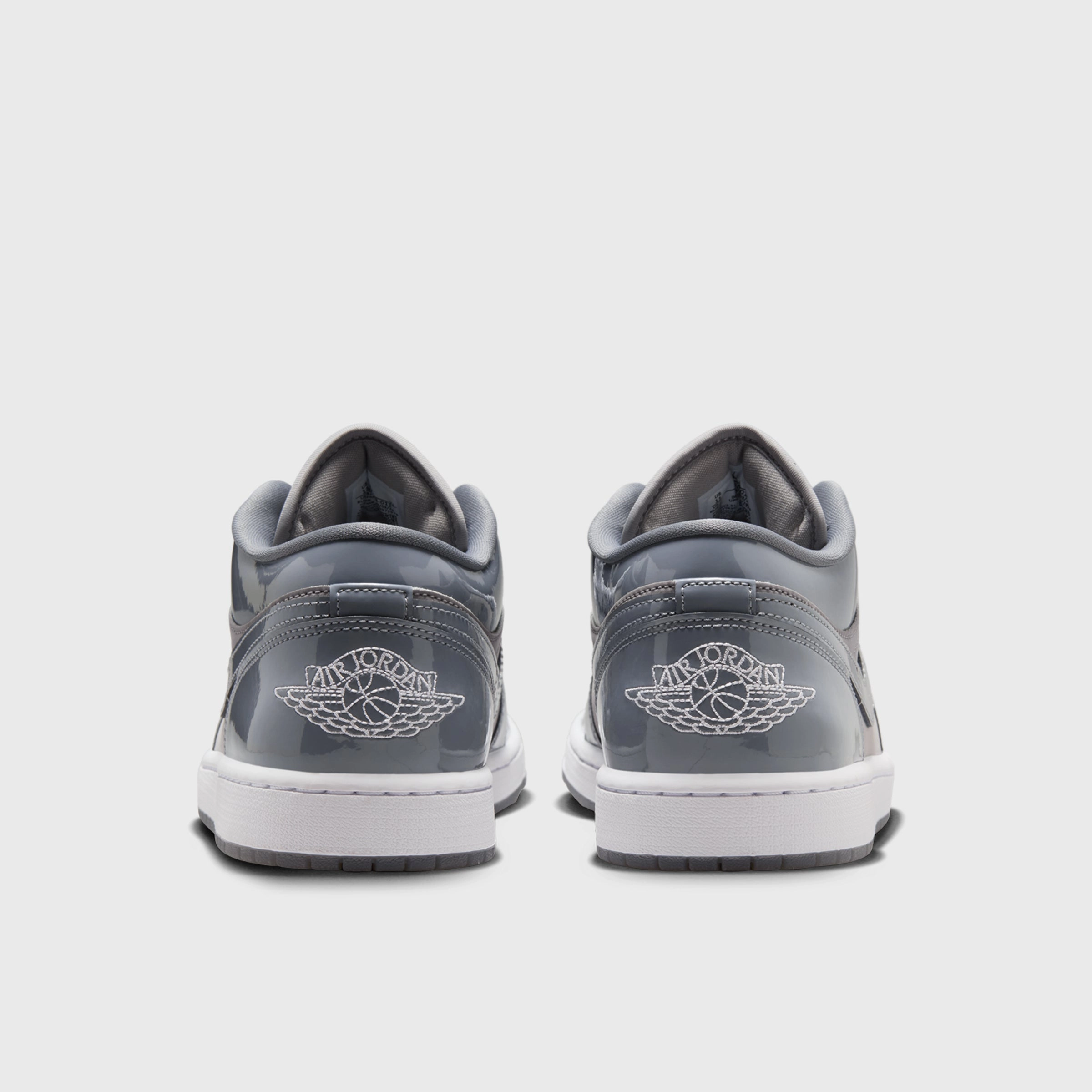 Jordan 1 Low SE Medium Grey / Cool Grey - White