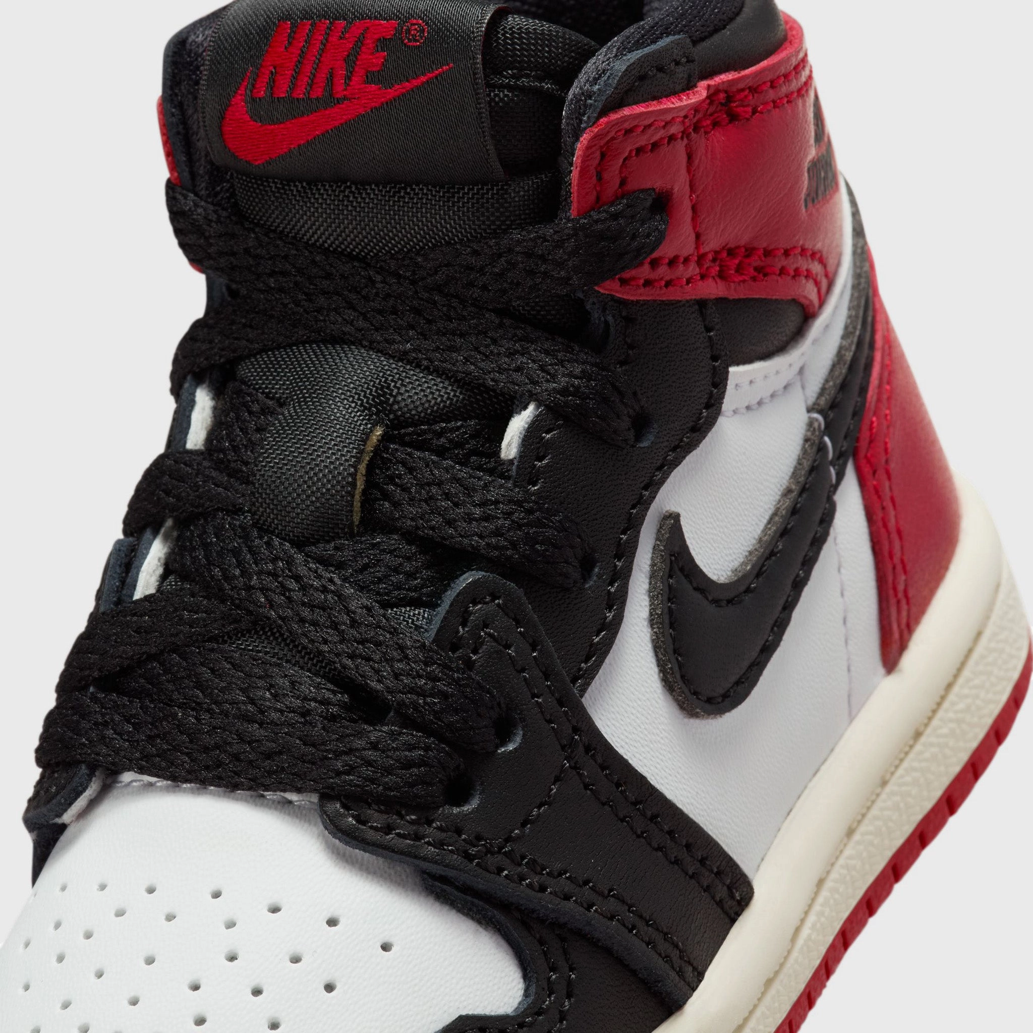 Jordan 1 Retro High OG TD White / Black - Varsity Red