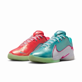 LeBron XXII: Limelight