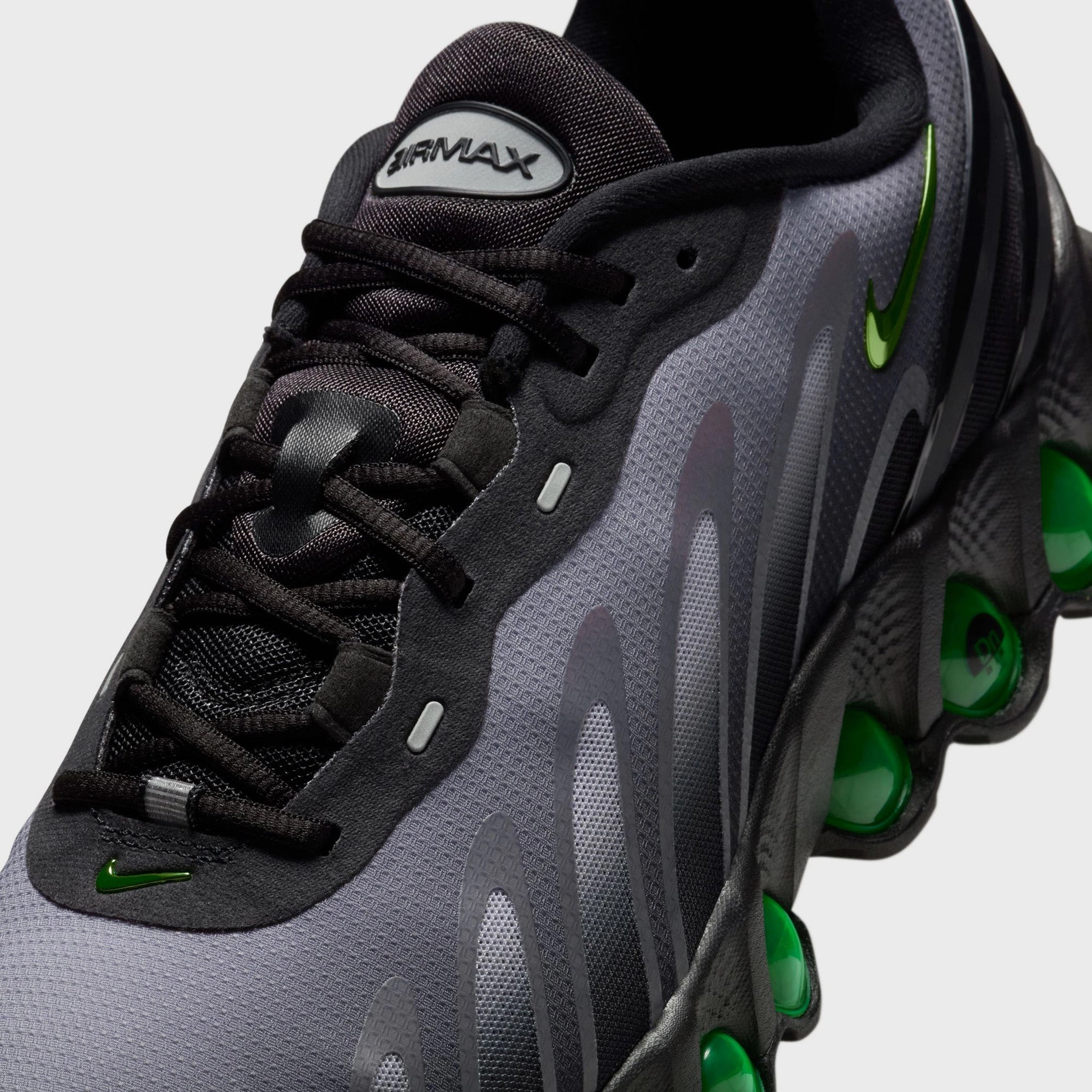Nike Air Max DN8 Black / Volt - Light Smoke Grey