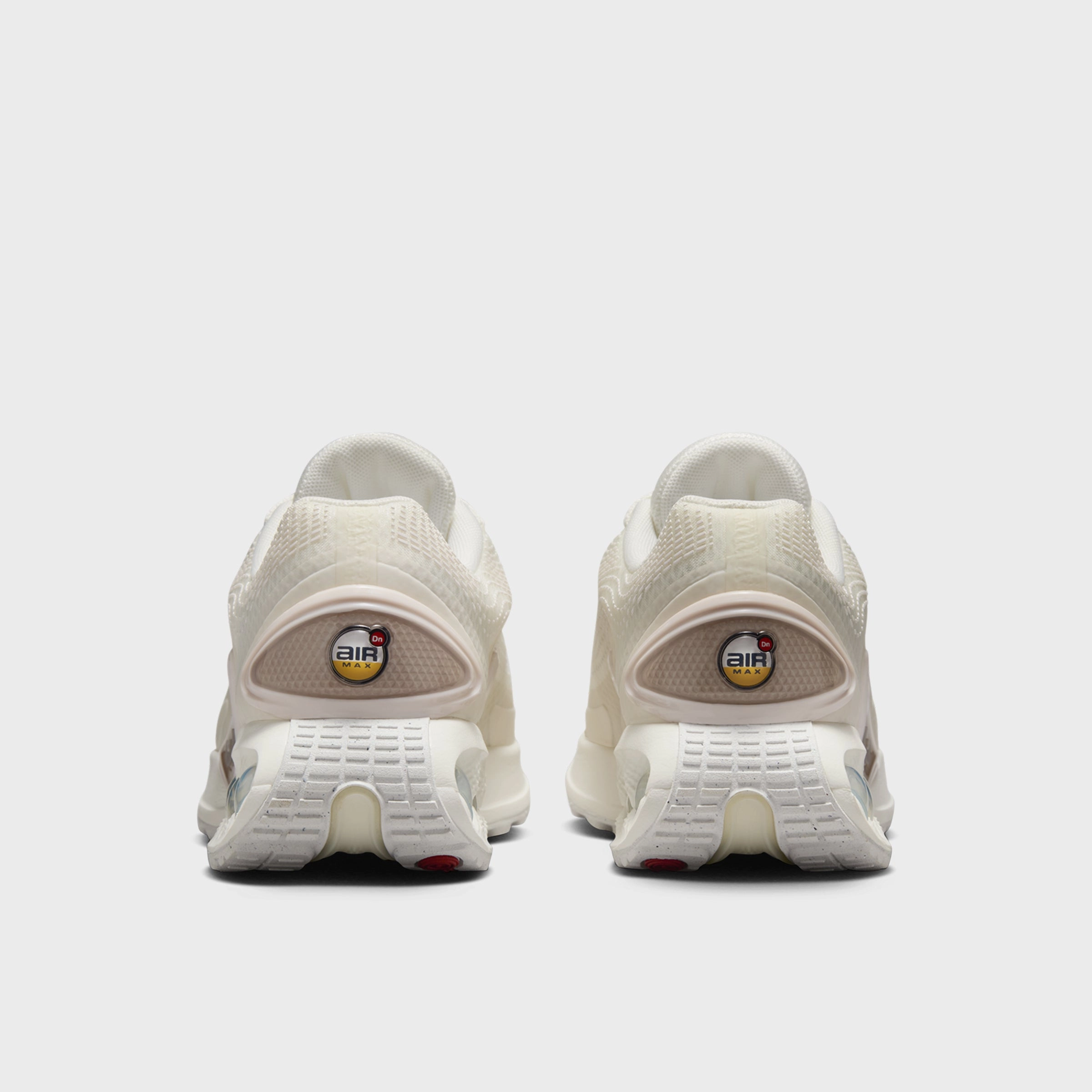 Nike Women's Air Max DN SE Sail / Light Soft Pink - Fossil S