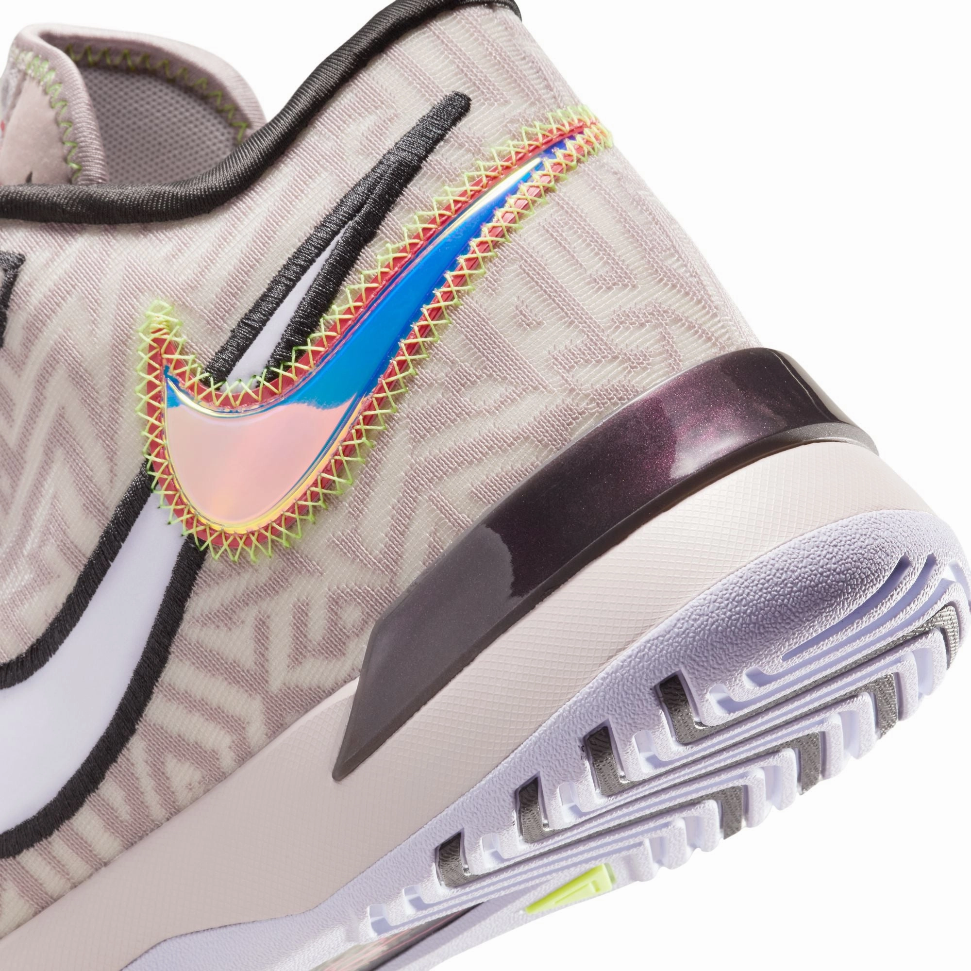 Nike Zoom LeBron NXXT Genisus: Platinum Violet