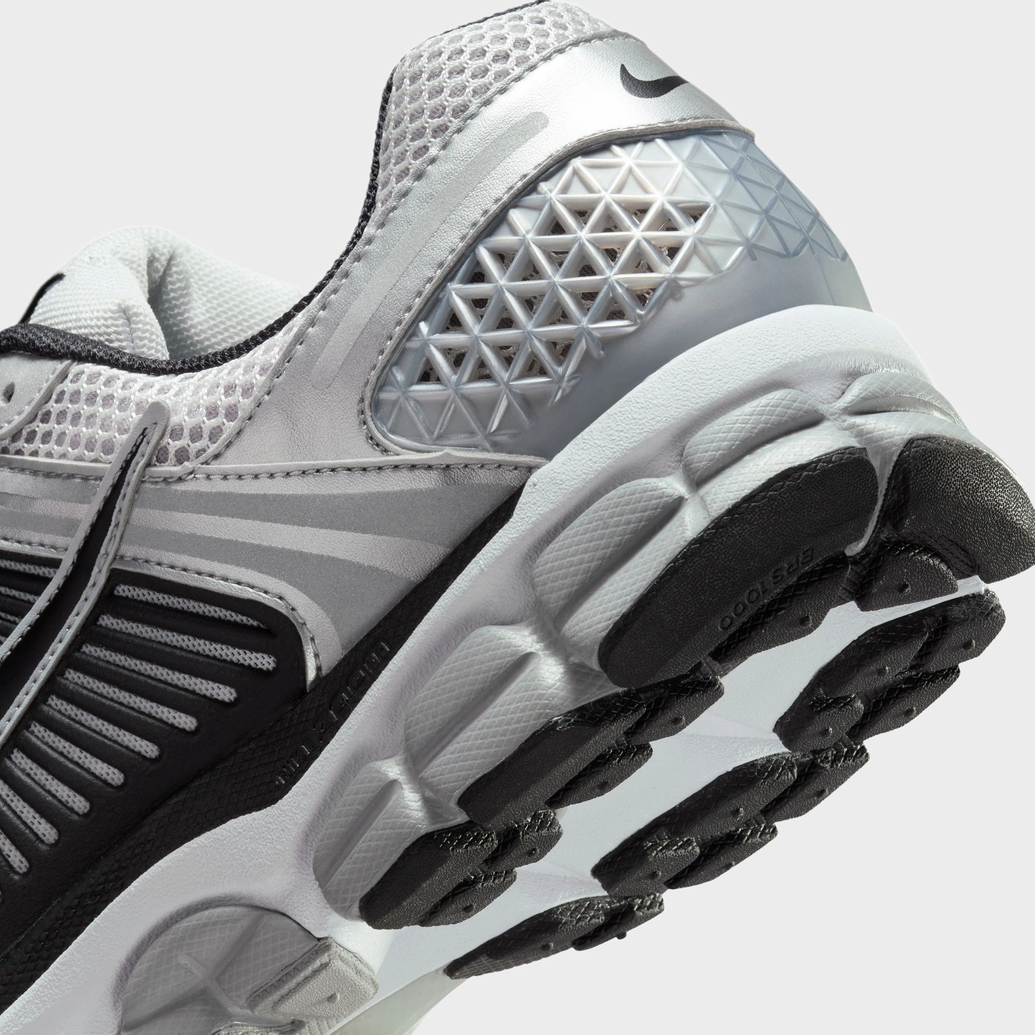 Nike Zoom Vomero 5 Metallic Silver / Black - Pure Platinum