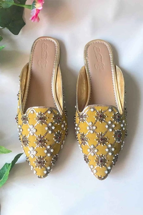Yellow Nakshi Pointed Loafers